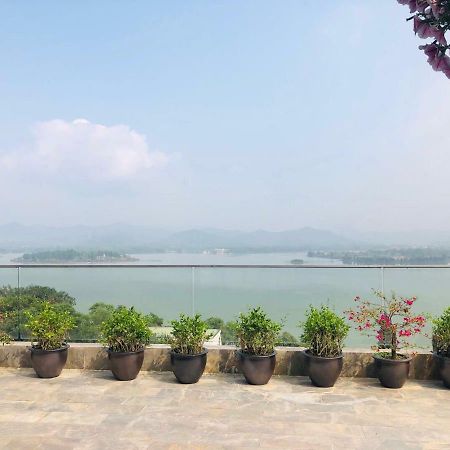 Lakeside Dailai Hotel Phuc Yen Екстер'єр фото