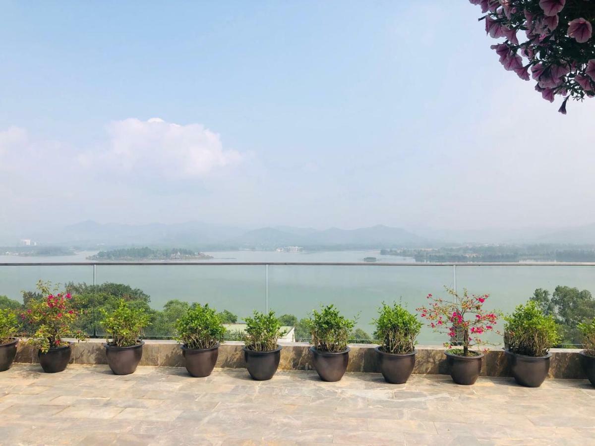 Lakeside Dailai Hotel Phuc Yen Екстер'єр фото